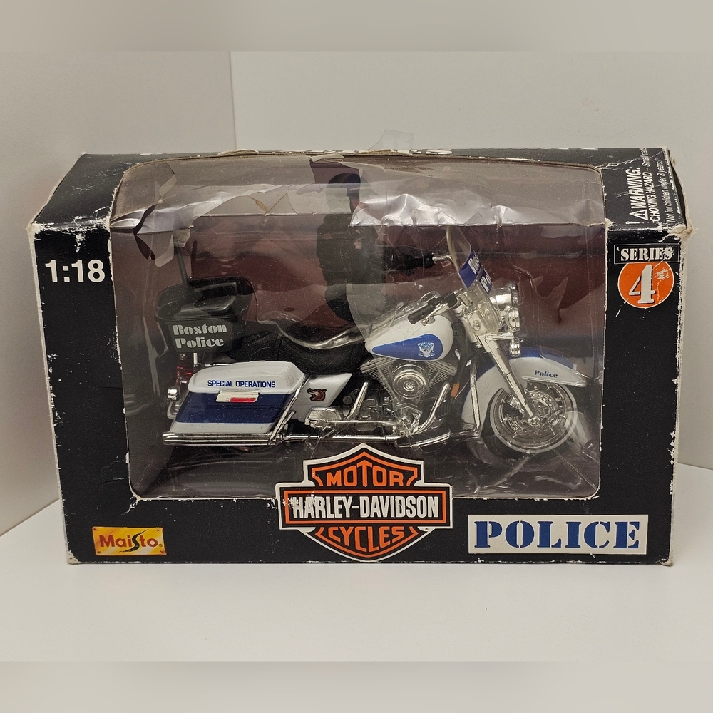 1998 Maisto 1:18 scale die-cast Harley-Davidson motorcycle